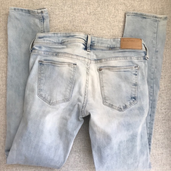 H&M denim // 27 (fit like 26) - Picture 5 of 5